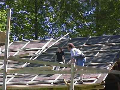 Bild vom Schuppenaufbau - Mai 2001